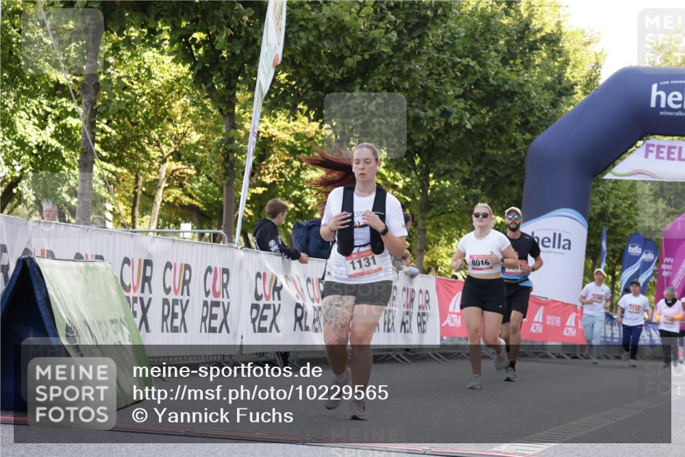 06.09.2026 - CURREX Alsterlauf Yannick Fuchs http://msf.ph/oto/10229565 06.09.2026 11:46:50 Ziel 1020, 1075, 1079, 1131, 1139, 1157, 8016, 8138 meine-sportfotos.de