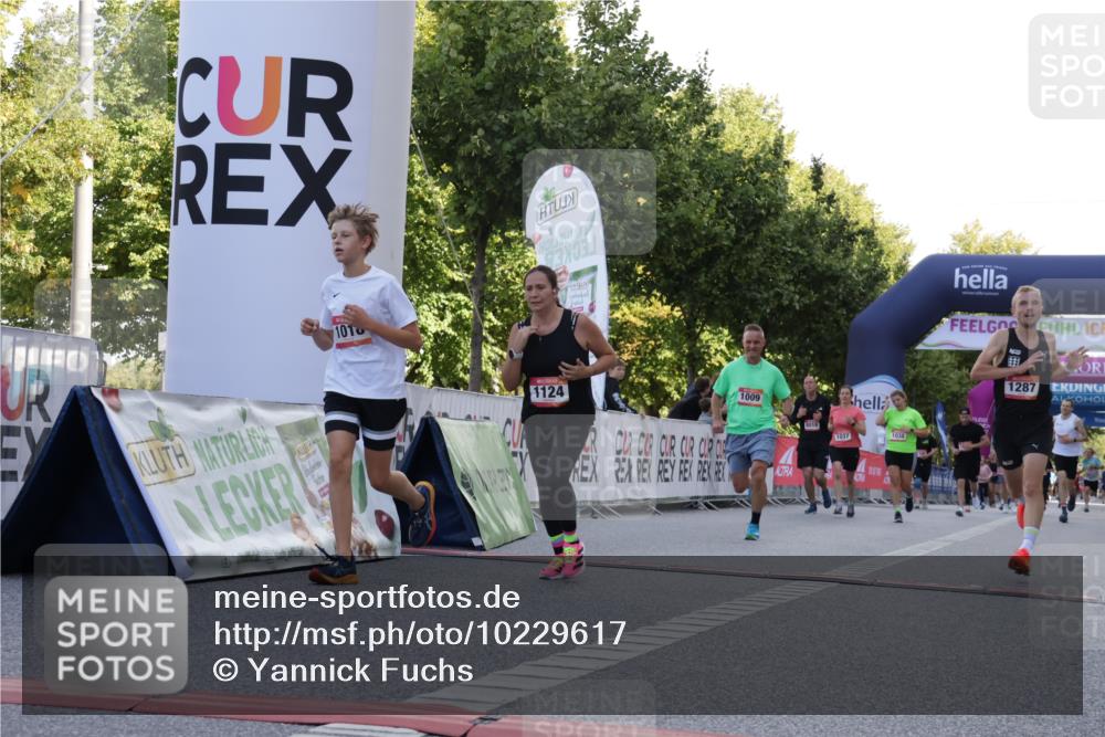 06.09.2026 - CURREX Alsterlauf Yannick Fuchs http://msf.ph/oto/10229617 06.09.2026 11:47:54 Ziel 1006, 1009, 1018, 1037, 1038, 1068, 1069, 1124, 1223, 1281, 1287, 8018 meine-sportfotos.de