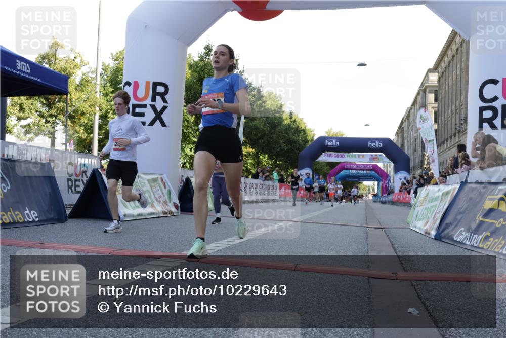 06.09.2026 - CURREX Alsterlauf Yannick Fuchs http://msf.ph/oto/10229643 06.09.2026 11:48:22 Ziel 1040, 1104, 1147, 1190, 1219, 1244, 1291, 1325, 1332, 8269, 8270 meine-sportfotos.de