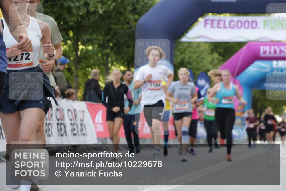 06.09.2026 - CURREX Alsterlauf Yannick Fuchs http://msf.ph/oto/10229678 06.09.2026 11:48:44 Ziel 1005, 1073, 1096, 1097, 1184, 1185, 1222, 1231, 1247, 1260, 1265, 1272, 1280, 1337, 8110, 8155 meine-sportfotos.de