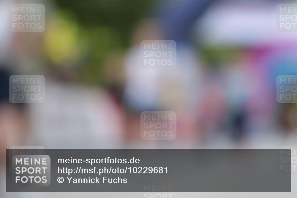 06.09.2026 - CURREX Alsterlauf Yannick Fuchs http://msf.ph/oto/10229681 06.09.2026 11:48:45 Ziel 1005, 1073, 1096, 1097, 1184, 1185, 1222, 1231, 1238, 1247, 1260, 1265, 1272, 1280, 1337, 1338, 8110, 8155 meine-sportfotos.de