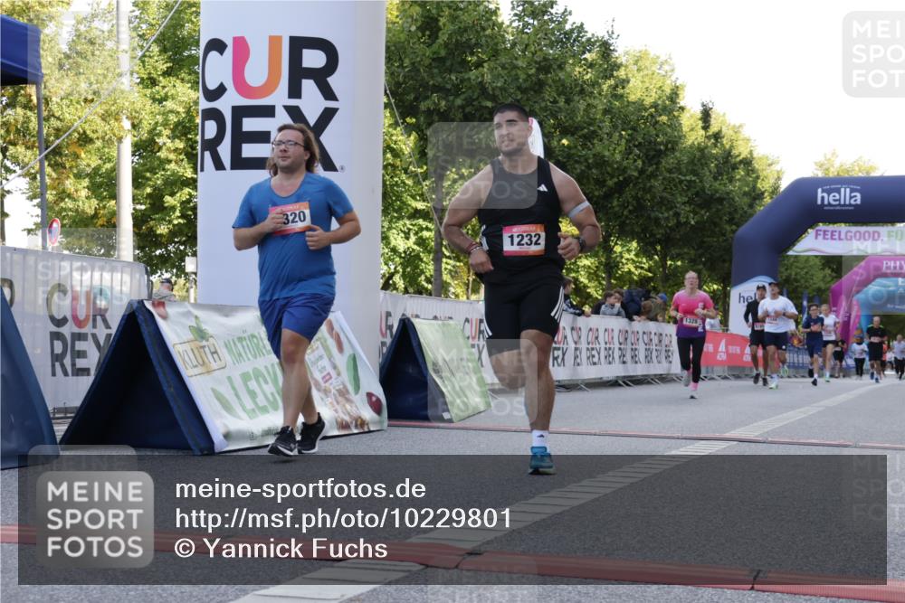 06.09.2026 - CURREX Alsterlauf Yannick Fuchs http://msf.ph/oto/10229801 06.09.2026 11:49:34 Ziel 1232, 1249, 1312, 1320, 1328, 8267 meine-sportfotos.de