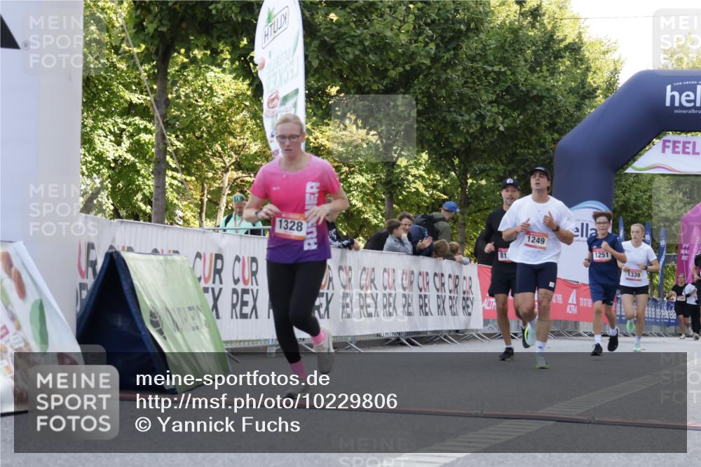 06.09.2026 - CURREX Alsterlauf Yannick Fuchs http://msf.ph/oto/10229806 06.09.2026 11:49:37 Ziel 1232, 1249, 1251, 1312, 1320, 1328, 1339, 8185, 8267 meine-sportfotos.de