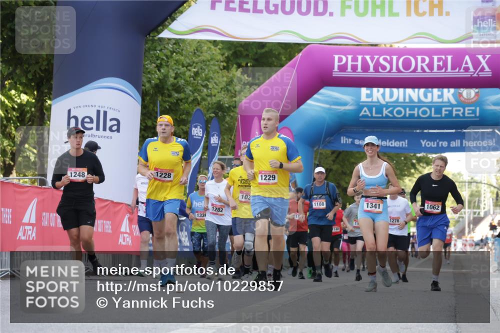 06.09.2026 - CURREX Alsterlauf Yannick Fuchs http://msf.ph/oto/10229857 06.09.2026 11:50:06 Ziel 1141 meine-sportfotos.de