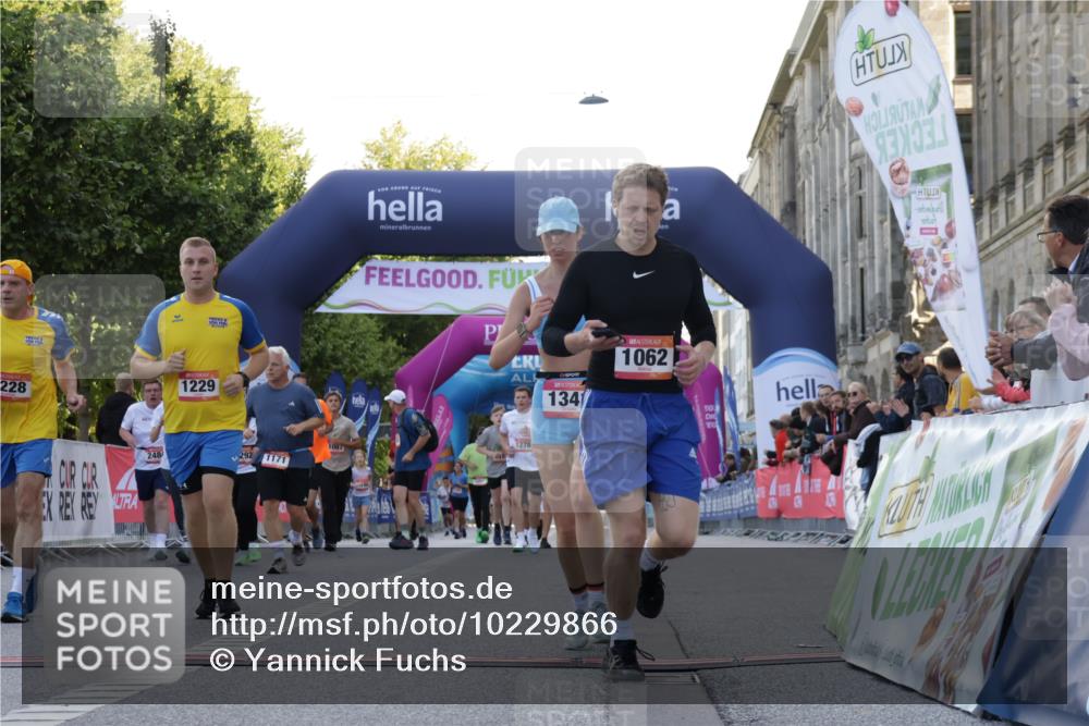 06.09.2026 - CURREX Alsterlauf Yannick Fuchs http://msf.ph/oto/10229866 06.09.2026 11:50:13 Ziel 1031, 1062, 1171, 1228, 1229, 1248, 1341 meine-sportfotos.de