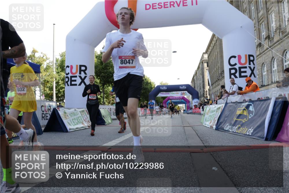06.09.2026 - CURREX Alsterlauf Yannick Fuchs http://msf.ph/oto/10229986 06.09.2026 11:51:26 Ziel 1032, 1035, 1103, 1129, 1148, 1178, 1179, 1180, 1224, 1300, 1301, 1343, 1346, 8047, 8172, 8184, 8208, 8335 meine-sportfotos.de