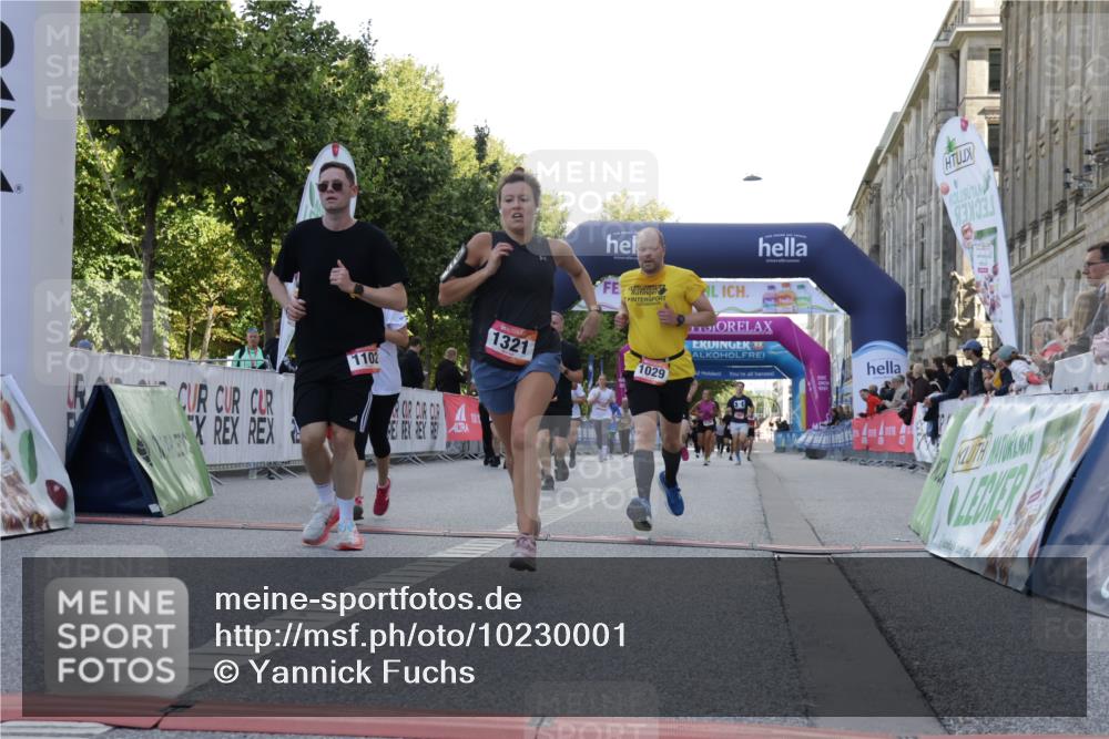 06.09.2026 - CURREX Alsterlauf Yannick Fuchs http://msf.ph/oto/10230001 06.09.2026 11:51:34 Ziel 1029, 1056, 1102, 1158, 1162, 1226, 1301, 1321, 1343, 1345, 1346, 8172 meine-sportfotos.de