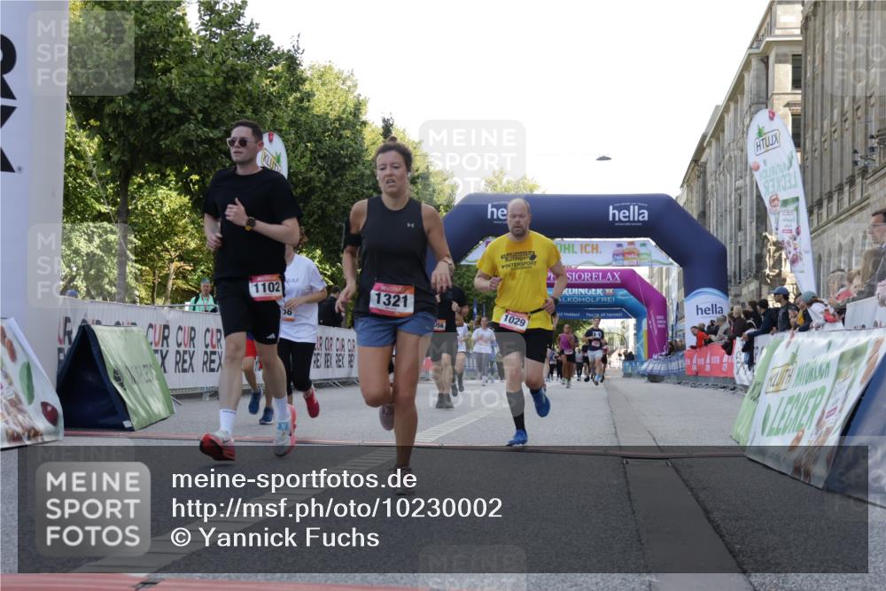 06.09.2026 - CURREX Alsterlauf Yannick Fuchs http://msf.ph/oto/10230002 06.09.2026 11:51:34 Ziel 1029, 1056, 1102, 1158, 1162, 1226, 1301, 1321, 1343, 1345, 1346, 8172 meine-sportfotos.de