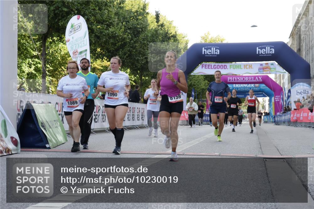 06.09.2026 - CURREX Alsterlauf Yannick Fuchs http://msf.ph/oto/10230019 06.09.2026 11:51:41 Ziel 1029, 1056, 1083, 1089, 1090, 1102, 1135, 1158, 1162, 1194, 1226, 1257, 1315, 1321, 1345, 8159, 8327 meine-sportfotos.de