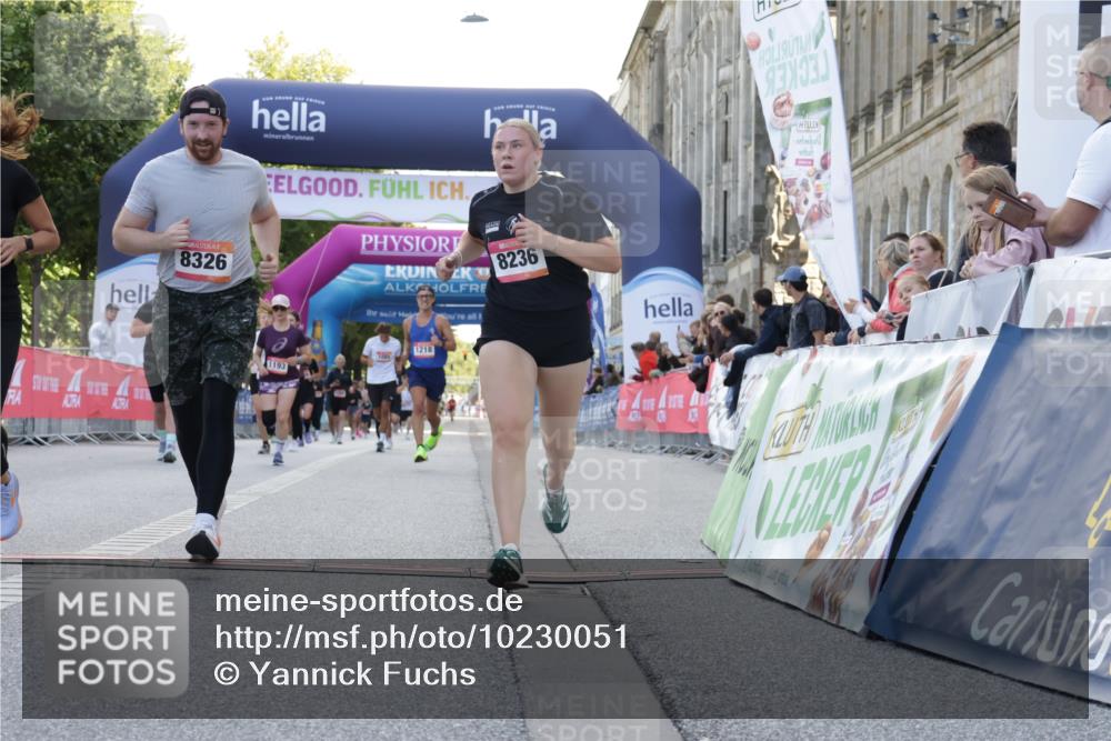 06.09.2026 - CURREX Alsterlauf Yannick Fuchs http://msf.ph/oto/10230051 06.09.2026 11:51:57 Ziel 1118, 1123, 1152, 1193, 1200, 1218, 1240, 1254, 1303, 1327, 8236, 8325, 8326 meine-sportfotos.de