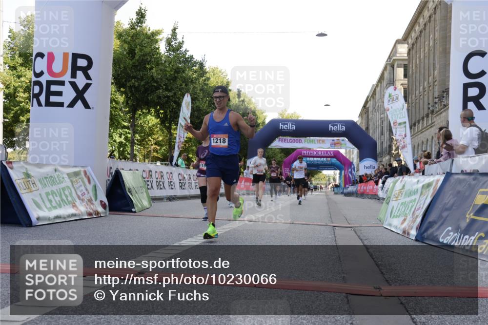 06.09.2026 - CURREX Alsterlauf Yannick Fuchs http://msf.ph/oto/10230066 06.09.2026 11:52:01 Ziel 1085, 1108, 1152, 1193, 1200, 1218, 1240, 1303, 1327, 8138, 8236, 8325, 8326 meine-sportfotos.de