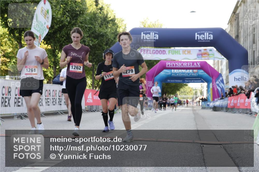 06.09.2026 - CURREX Alsterlauf Yannick Fuchs http://msf.ph/oto/10230077 06.09.2026 11:52:07 Ziel 1085, 1108, 1154, 1193, 1210, 1218, 1261, 1262, 1279, 1330, 8138 meine-sportfotos.de