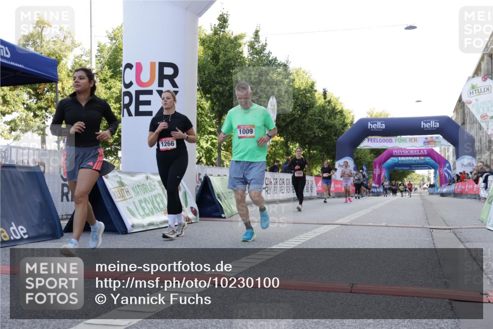 06.09.2026 - CURREX Alsterlauf Yannick Fuchs http://msf.ph/oto/10230100 06.09.2026 11:52:24 Ziel 1009, 1020, 1059, 1120, 1139, 1186, 1205, 1206, 1215, 1266, 1304 meine-sportfotos.de