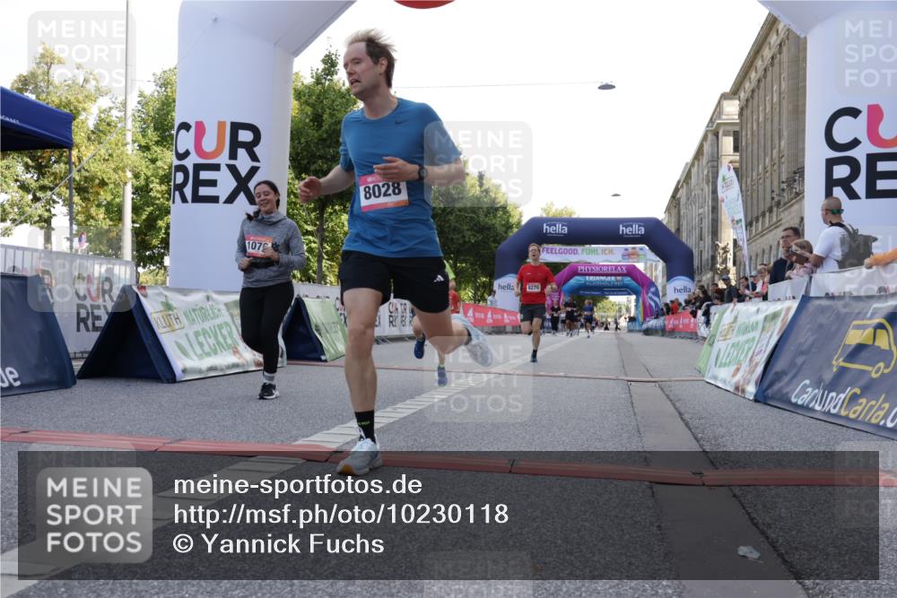 06.09.2026 - CURREX Alsterlauf Yannick Fuchs http://msf.ph/oto/10230118 06.09.2026 11:52:35 Ziel 1007, 1075, 1076, 1139, 8028, 8202, 8269, 8270 meine-sportfotos.de