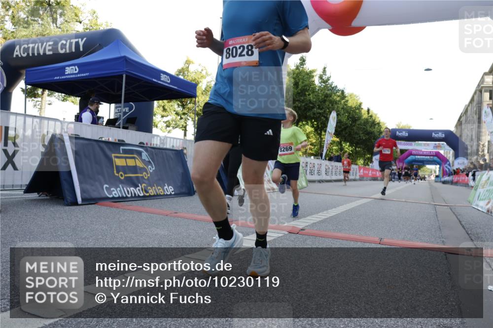06.09.2026 - CURREX Alsterlauf Yannick Fuchs http://msf.ph/oto/10230119 06.09.2026 11:52:35 Ziel 1007, 1075, 1076, 1139, 8028, 8202, 8269, 8270 meine-sportfotos.de