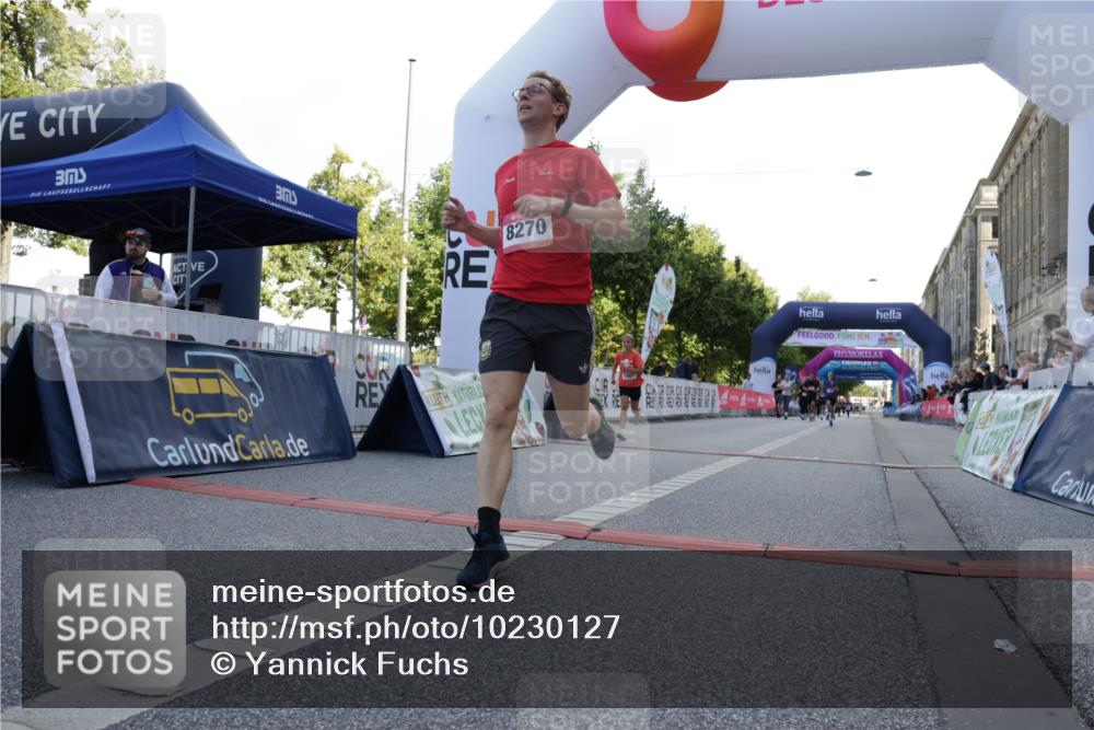 06.09.2026 - CURREX Alsterlauf Yannick Fuchs http://msf.ph/oto/10230127 06.09.2026 11:52:37 Ziel 1007, 1075, 1076, 1310, 8028, 8202, 8269, 8270 meine-sportfotos.de