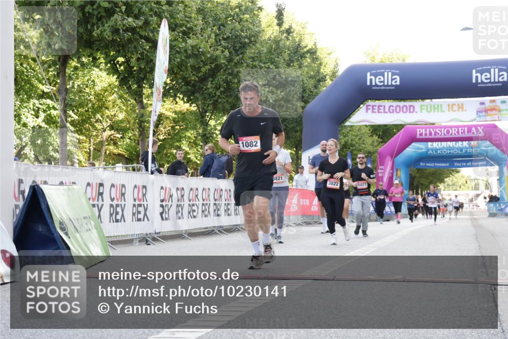 06.09.2026 - CURREX Alsterlauf Yannick Fuchs http://msf.ph/oto/10230141 06.09.2026 11:52:45 Ziel 1007, 1077, 1082, 1310, 3821, 3822 meine-sportfotos.de