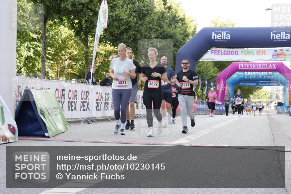 06.09.2026 - CURREX Alsterlauf Yannick Fuchs http://msf.ph/oto/10230145 06.09.2026 11:52:48 Ziel 1061, 1077, 1082, 1310, 1340, 3821, 3822, 8137 meine-sportfotos.de