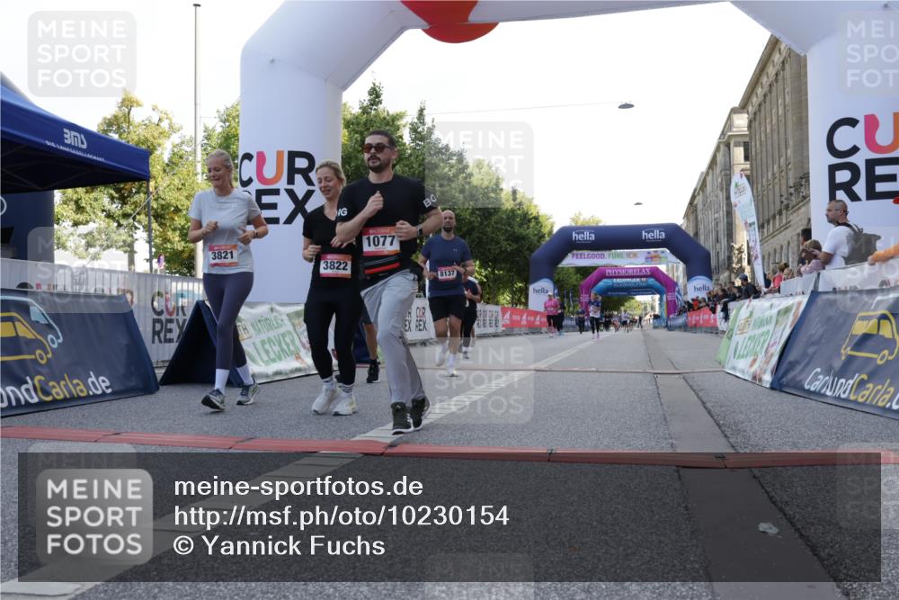 06.09.2026 - CURREX Alsterlauf Yannick Fuchs http://msf.ph/oto/10230154 06.09.2026 11:52:52 Ziel 1061, 1077, 1082, 1340, 3821, 3822, 8016, 8137 meine-sportfotos.de