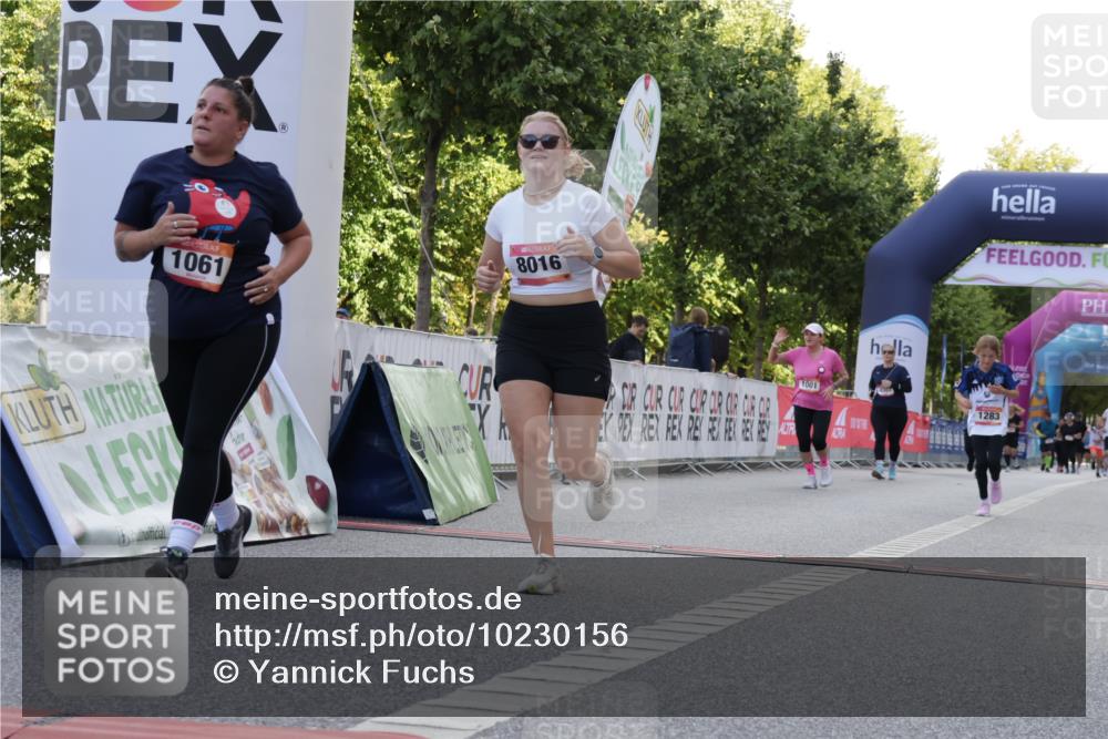 06.09.2026 - CURREX Alsterlauf Yannick Fuchs http://msf.ph/oto/10230156 06.09.2026 11:52:54 Ziel 1001, 1061, 1077, 1283, 1340, 3821, 3822, 8016, 8137 meine-sportfotos.de