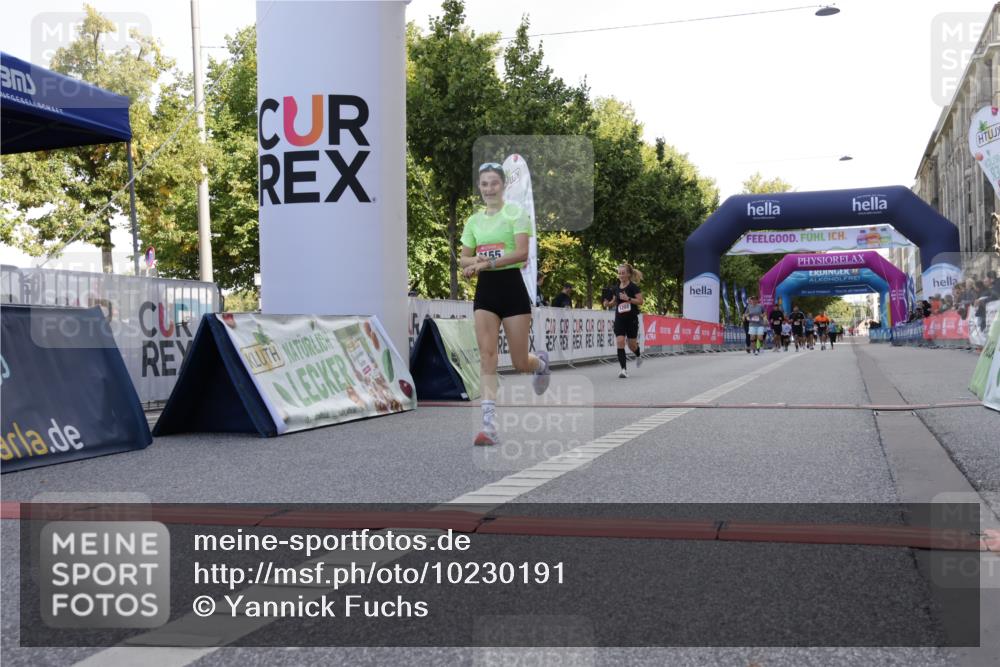 06.09.2026 - CURREX Alsterlauf Yannick Fuchs http://msf.ph/oto/10230191 06.09.2026 11:53:07 Ziel 1040, 1184, 1202, 1293, 4802, 8155, 8300 meine-sportfotos.de