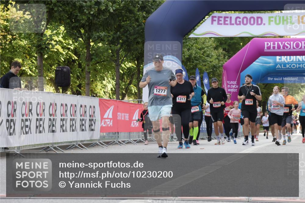 06.09.2026 - CURREX Alsterlauf Yannick Fuchs http://msf.ph/oto/10230200 06.09.2026 11:53:12 Ziel 1202, 8155 meine-sportfotos.de