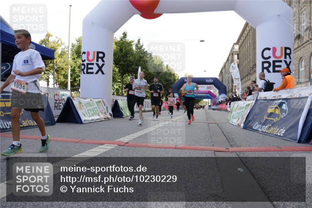 06.09.2026 - CURREX Alsterlauf Yannick Fuchs http://msf.ph/oto/10230229 06.09.2026 11:53:21 Ziel 1026, 1034, 1095, 1096, 1114, 1115, 1130, 1317, 1329, 8046, 8048 meine-sportfotos.de