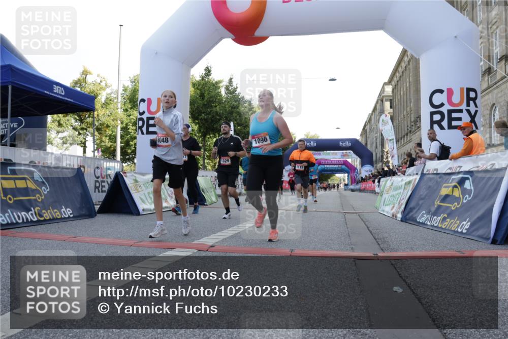 06.09.2026 - CURREX Alsterlauf Yannick Fuchs http://msf.ph/oto/10230233 06.09.2026 11:53:22 Ziel 1026, 1034, 1095, 1096, 1114, 1115, 1130, 1317, 1329, 8046, 8048 meine-sportfotos.de