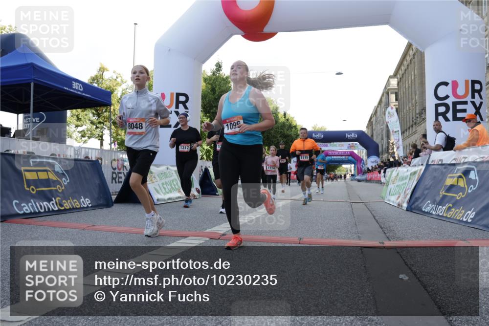 06.09.2026 - CURREX Alsterlauf Yannick Fuchs http://msf.ph/oto/10230235 06.09.2026 11:53:22 Ziel 1026, 1034, 1095, 1096, 1114, 1115, 1130, 1317, 1329, 8046, 8048 meine-sportfotos.de