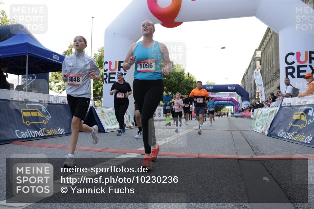 06.09.2026 - CURREX Alsterlauf Yannick Fuchs http://msf.ph/oto/10230236 06.09.2026 11:53:23 Ziel 1026, 1034, 1095, 1096, 1114, 1115, 1130, 1317, 1329, 1333, 8046, 8048, 8070 meine-sportfotos.de