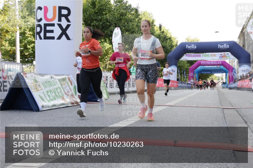 06.09.2026 - CURREX Alsterlauf Yannick Fuchs http://msf.ph/oto/10230263 06.09.2026 11:53:29 Ziel 1026, 1095, 1114, 1115, 1130, 1173, 1250, 1333, 1334, 3755, 8046, 8070 meine-sportfotos.de