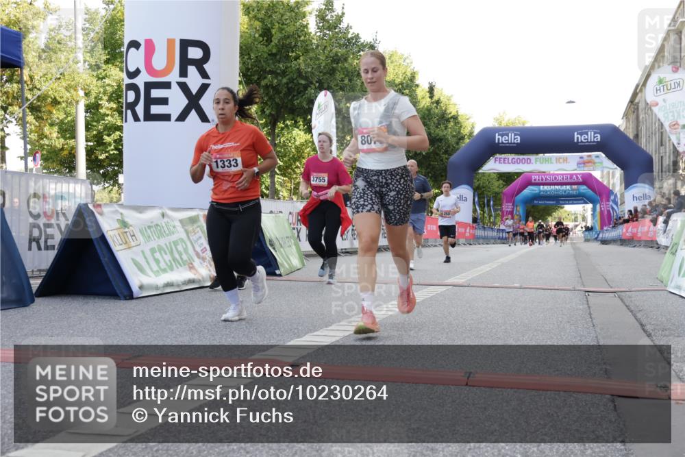 06.09.2026 - CURREX Alsterlauf Yannick Fuchs http://msf.ph/oto/10230264 06.09.2026 11:53:29 Ziel 1026, 1095, 1114, 1115, 1130, 1173, 1250, 1333, 1334, 3755, 8046, 8070 meine-sportfotos.de