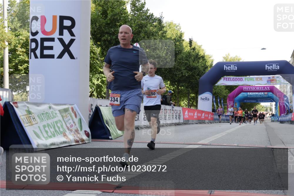 06.09.2026 - CURREX Alsterlauf Yannick Fuchs http://msf.ph/oto/10230272 06.09.2026 11:53:32 Ziel 1095, 1173, 1250, 1333, 1334, 3755, 8046, 8070 meine-sportfotos.de