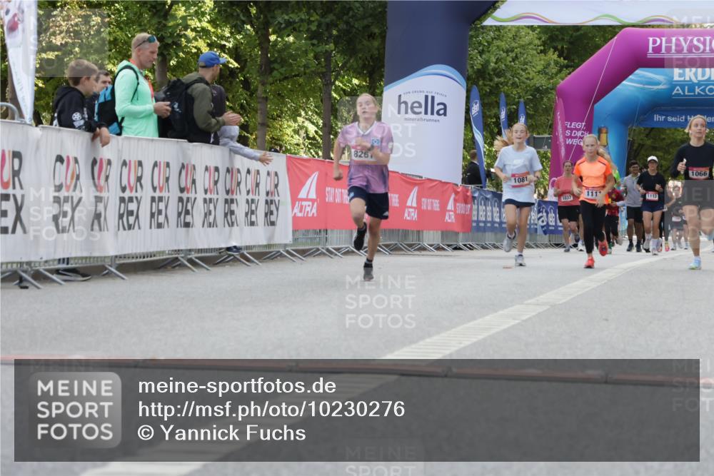 06.09.2026 - CURREX Alsterlauf Yannick Fuchs http://msf.ph/oto/10230276 06.09.2026 11:53:35 Ziel 1173, 1250, 1333, 1334, 3755, 8070, 8261 meine-sportfotos.de