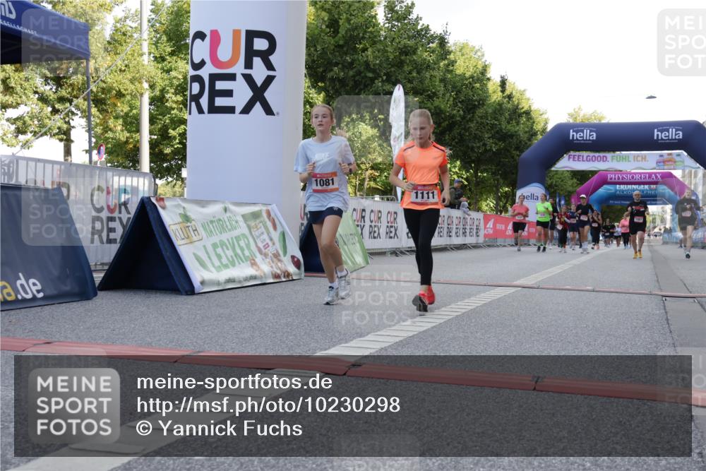 06.09.2026 - CURREX Alsterlauf Yannick Fuchs http://msf.ph/oto/10230298 06.09.2026 11:53:43 Ziel 1057, 1066, 1081, 1111, 1213, 8261 meine-sportfotos.de