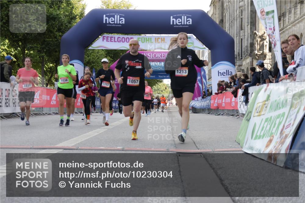 06.09.2026 - CURREX Alsterlauf Yannick Fuchs http://msf.ph/oto/10230304 06.09.2026 11:53:46 Ziel 1037, 1038, 1057, 1066, 1068, 1069, 1081, 1111, 1213 meine-sportfotos.de