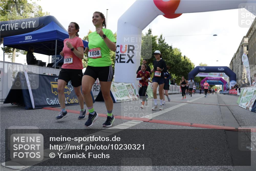 06.09.2026 - CURREX Alsterlauf Yannick Fuchs http://msf.ph/oto/10230321 06.09.2026 11:53:51 Ziel 1037, 1038, 1057, 1068, 1069, 1124, 1213, 1223, 1298, 1305 meine-sportfotos.de