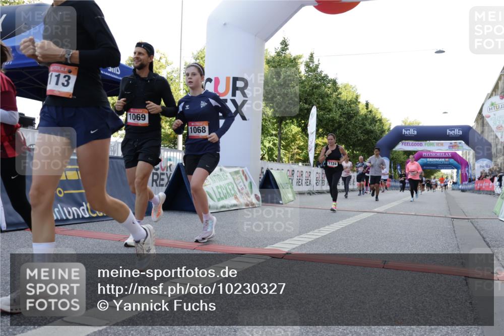 06.09.2026 - CURREX Alsterlauf Yannick Fuchs http://msf.ph/oto/10230327 06.09.2026 11:53:53 Ziel 1006, 1037, 1038, 1057, 1068, 1069, 1124, 1213, 1223, 1298, 1305 meine-sportfotos.de