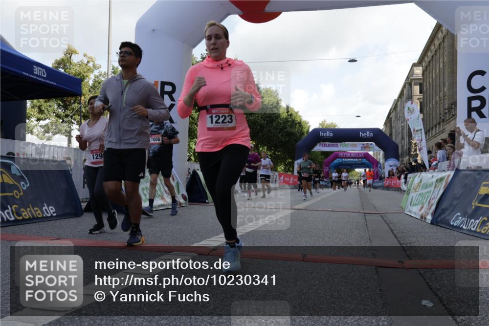 06.09.2026 - CURREX Alsterlauf Yannick Fuchs http://msf.ph/oto/10230341 06.09.2026 11:53:58 Ziel 1006, 1018, 1068, 1069, 1098, 1124, 1150, 1223, 1291, 1298, 1305, 8139 meine-sportfotos.de
