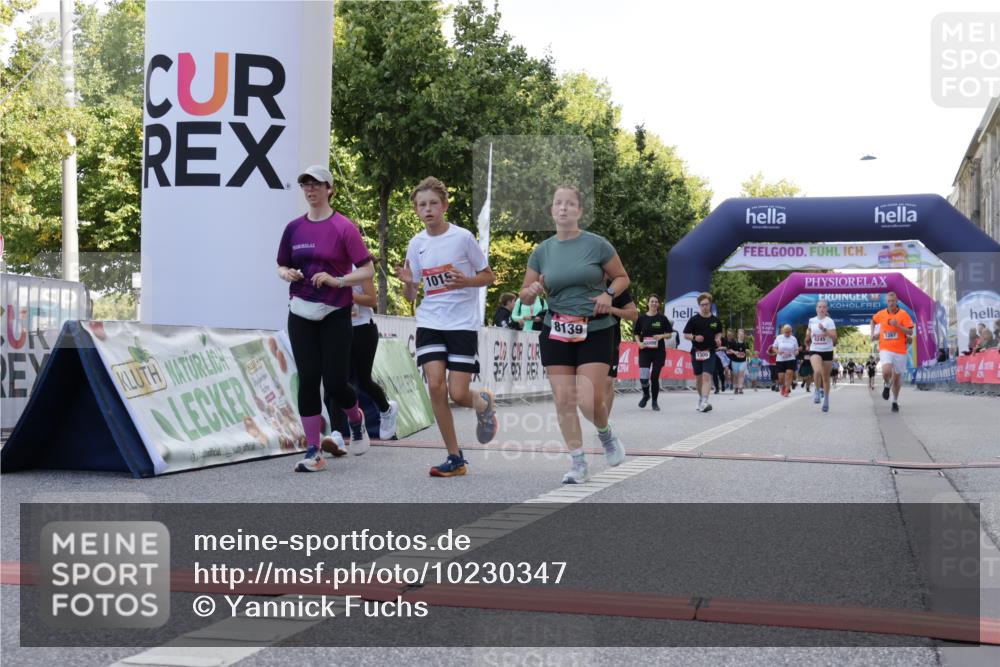 06.09.2026 - CURREX Alsterlauf Yannick Fuchs http://msf.ph/oto/10230347 06.09.2026 11:54:01 Ziel 1006, 1018, 1098, 1150, 1223, 1249, 1267, 1291, 1298, 1305, 8139, 8245 meine-sportfotos.de
