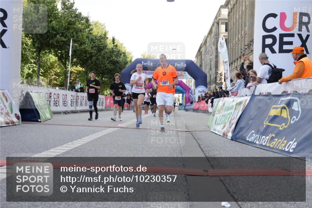 06.09.2026 - CURREX Alsterlauf Yannick Fuchs http://msf.ph/oto/10230357 06.09.2026 11:54:04 Ziel 1006, 1018, 1098, 1150, 1232, 1249, 1267, 1291, 1309, 8139, 8245 meine-sportfotos.de