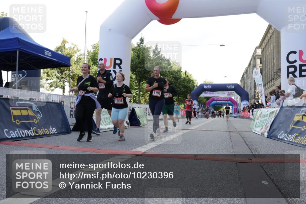 06.09.2026 - CURREX Alsterlauf Yannick Fuchs http://msf.ph/oto/10230396 06.09.2026 11:54:17 Ziel 1063, 1166, 1167, 1192, 1209, 1308, 1322, 1323, 8018 meine-sportfotos.de