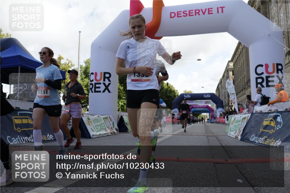 06.09.2026 - CURREX Alsterlauf Yannick Fuchs http://msf.ph/oto/10230433 06.09.2026 11:54:29 Ziel 1078, 1086, 1104, 1151, 1191, 1328, 1332, 1339, 8185, 8239, 8240 meine-sportfotos.de