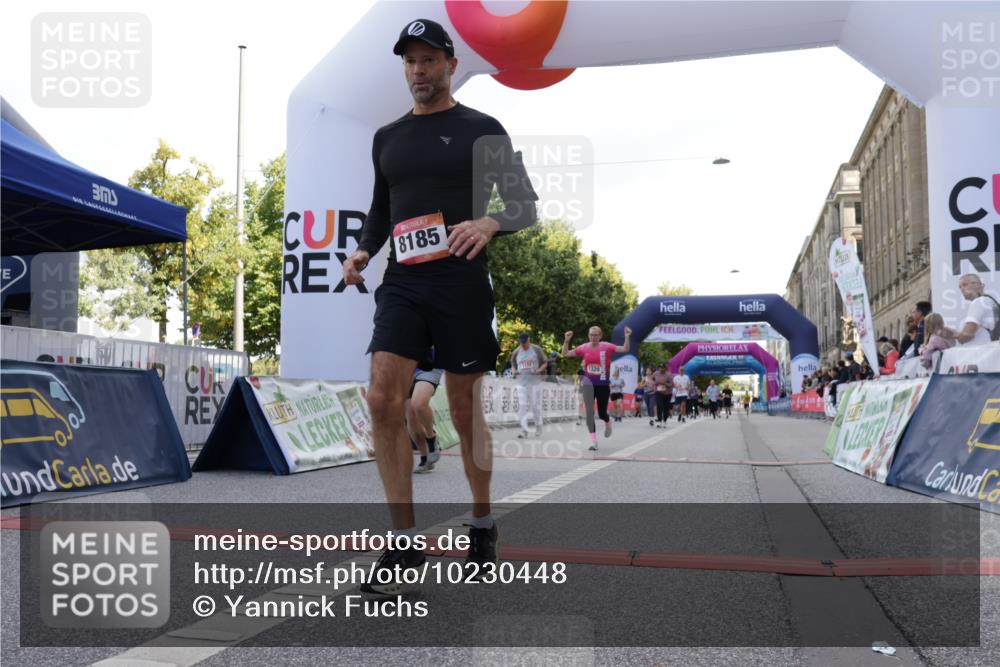 06.09.2026 - CURREX Alsterlauf Yannick Fuchs http://msf.ph/oto/10230448 06.09.2026 11:54:32 Ziel 1086, 1104, 1122, 1151, 1191, 1325, 1328, 1332, 1339, 8185, 8239, 8240 meine-sportfotos.de