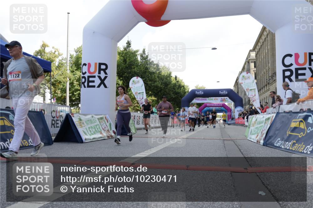 06.09.2026 - CURREX Alsterlauf Yannick Fuchs http://msf.ph/oto/10230471 06.09.2026 11:54:38 Ziel 1012, 1017, 1019, 1031, 1122, 1168, 1185, 1191, 1251, 1289, 1290, 1325, 1328, 1331 meine-sportfotos.de