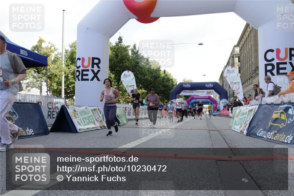 06.09.2026 - CURREX Alsterlauf Yannick Fuchs http://msf.ph/oto/10230472 06.09.2026 11:54:38 Ziel 1012, 1017, 1019, 1031, 1122, 1168, 1185, 1191, 1251, 1289, 1290, 1325, 1328, 1331 meine-sportfotos.de