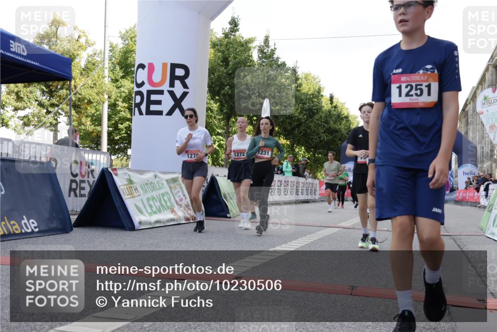 06.09.2026 - CURREX Alsterlauf Yannick Fuchs http://msf.ph/oto/10230506 06.09.2026 11:54:47 Ziel 1012, 1017, 1019, 1031, 1060, 1101, 1140, 1145, 1185, 1222, 1231, 1247, 1251, 1260, 1270, 1272, 1275, 1276, 1280, 1290, 1331 meine-sportfotos.de