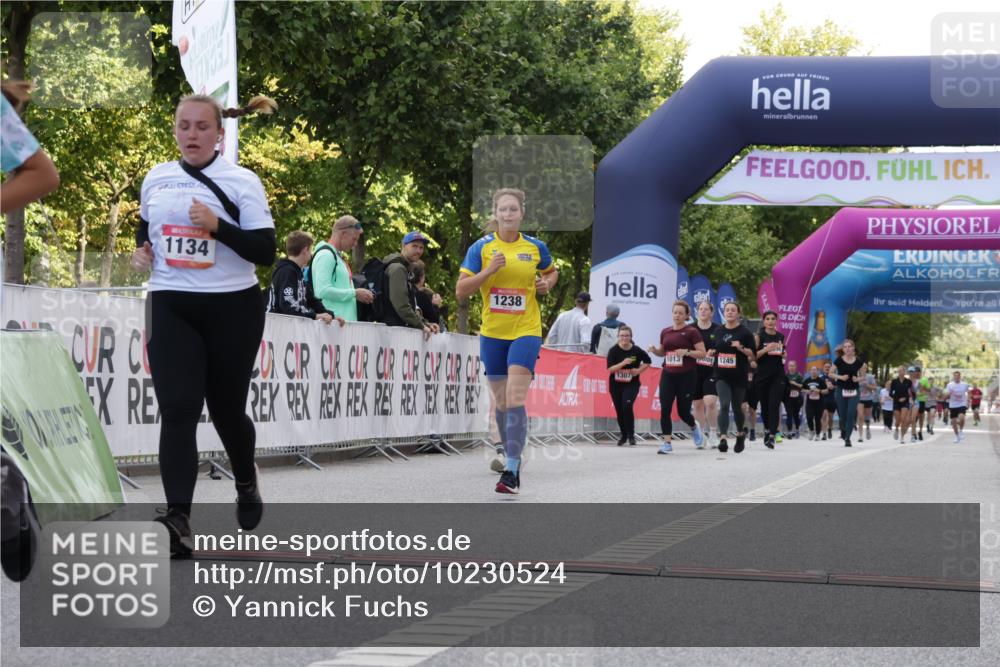 06.09.2026 - CURREX Alsterlauf Yannick Fuchs http://msf.ph/oto/10230524 06.09.2026 11:54:55 Ziel 1097, 1134, 1140, 1145, 1177, 1238, 1247, 1275, 1276 meine-sportfotos.de