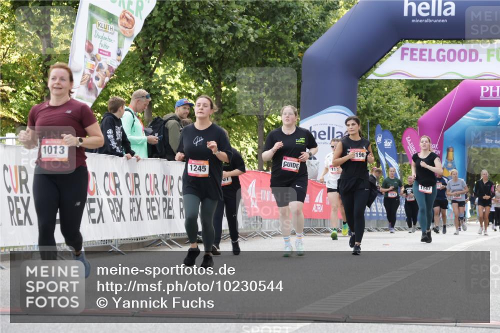 06.09.2026 - CURREX Alsterlauf Yannick Fuchs http://msf.ph/oto/10230544 06.09.2026 11:55:01 Ziel 1013, 1097, 1134, 1177, 1238, 1245, 1307 meine-sportfotos.de