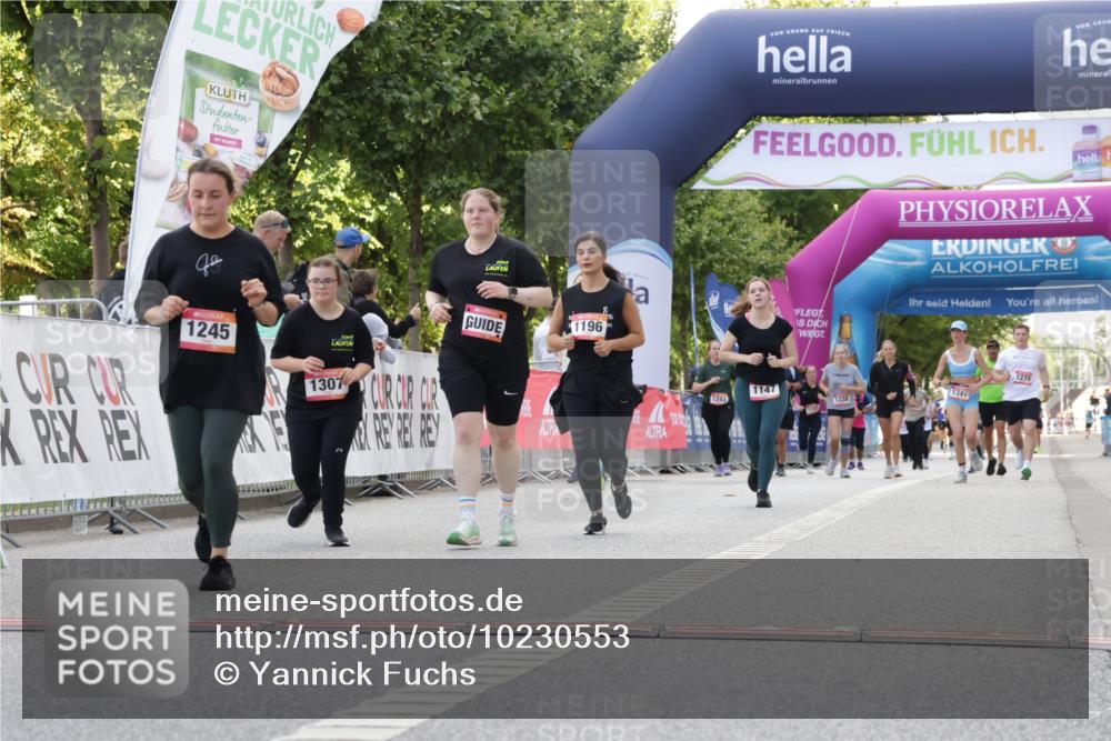 06.09.2026 - CURREX Alsterlauf Yannick Fuchs http://msf.ph/oto/10230553 06.09.2026 11:55:03 Ziel 1013, 1177, 1196, 1238, 1245, 1307 meine-sportfotos.de